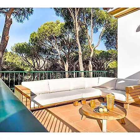 Large With Swimming Pool Within Walking Distance To The